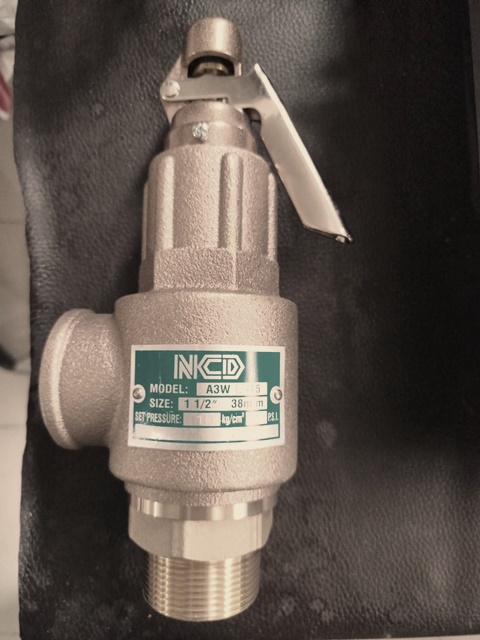 A3WL-15-3.5 NCD Safety relief valve ขนาด 1-1/2" ทองเหลือง แบบมีด้าม Pressure 3.5 bar(kg/cm2) 52 psi